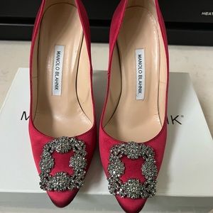 Manolo Blahnik Hangisi (37).